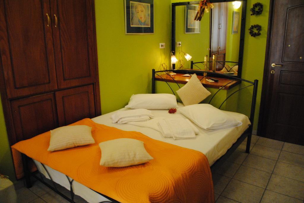 Traditional Idramon Hotel Chania  Zimmer foto